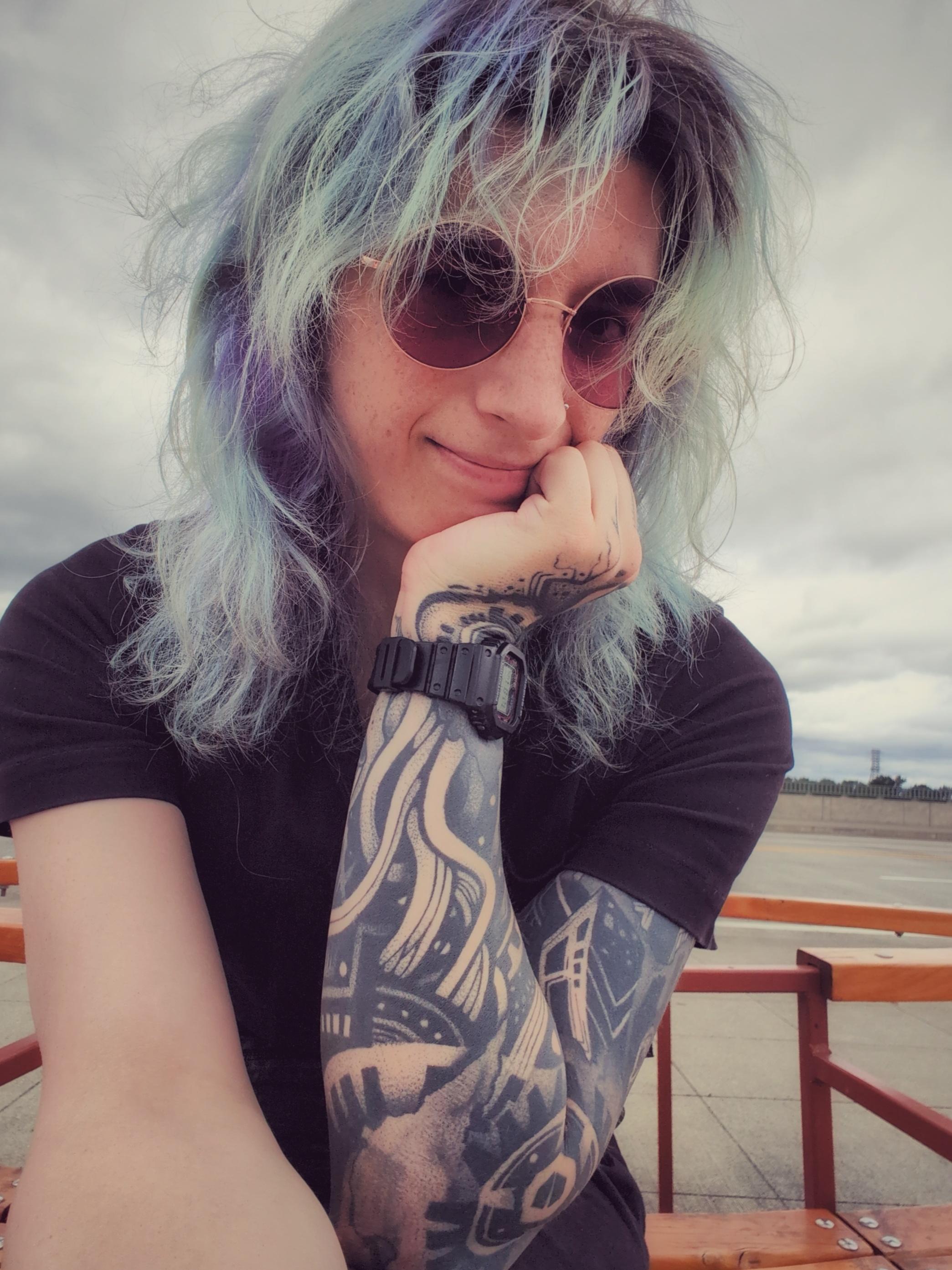 raven selfie on the sellwood bridge