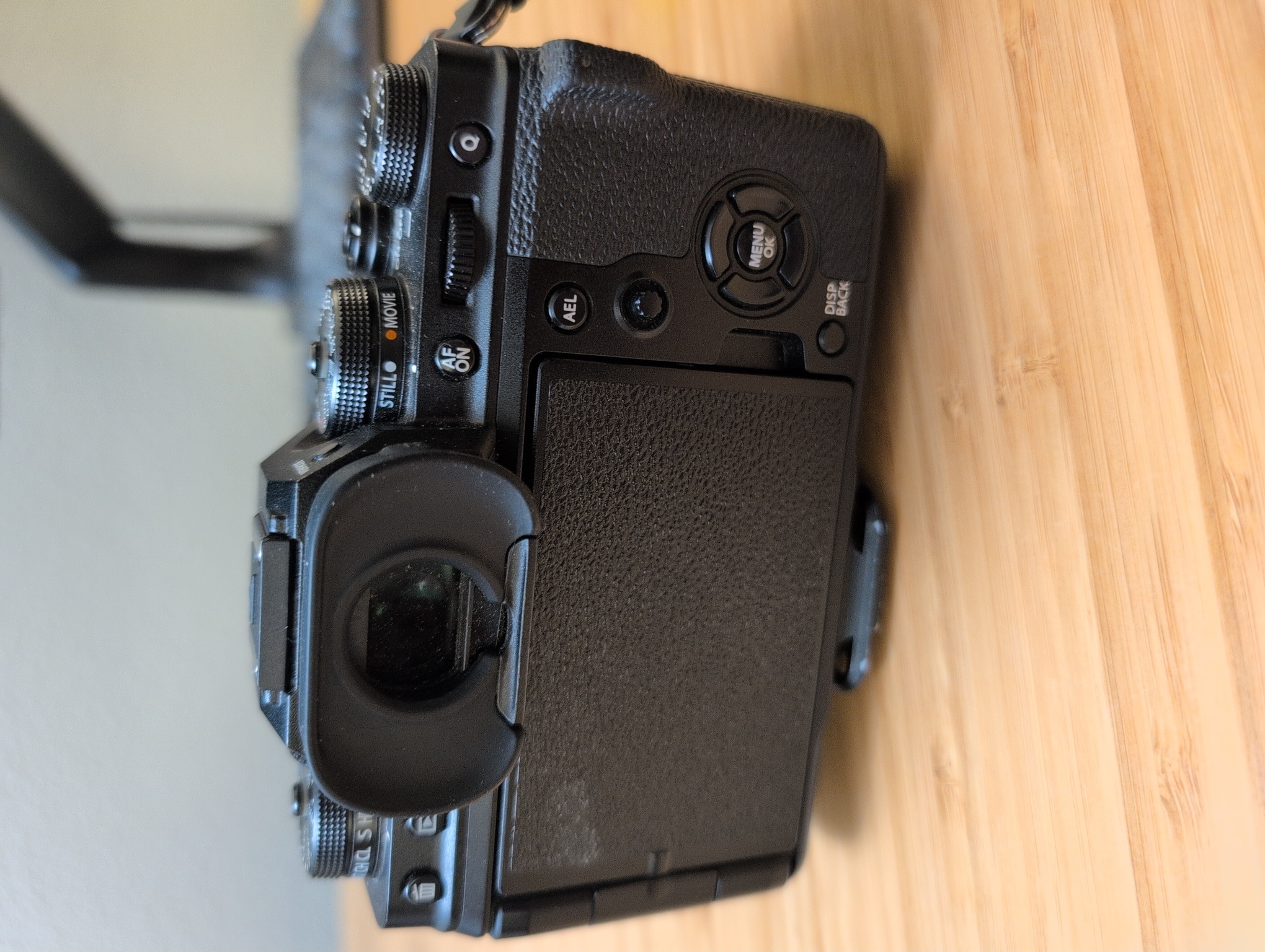 back view of the fujifilm x-t4